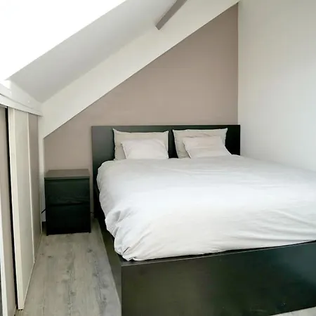 Apartment : 2 Pieces Proche A86 Et Commerces